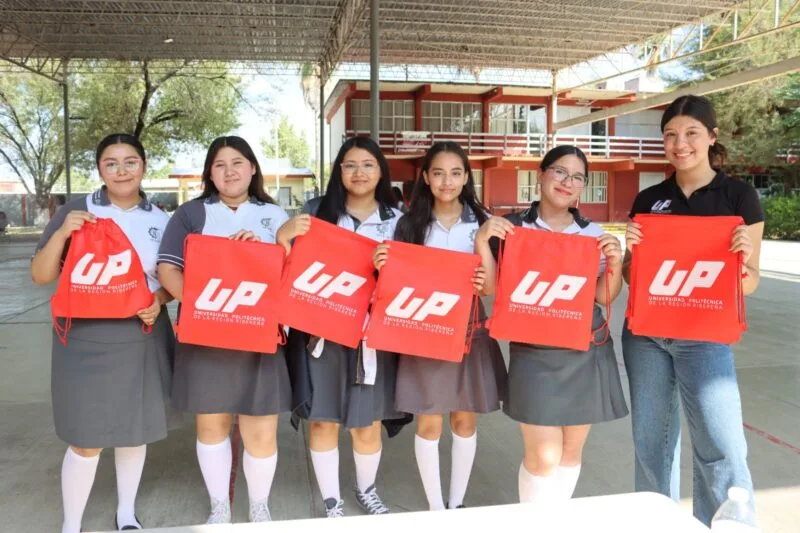 Promueve UPRR oferta educativa en Feria Vocacional 2025