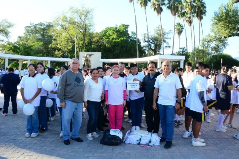 Refuerza SET valores y prevención entre estudiantes en caminata por la paz y contra las adicciones