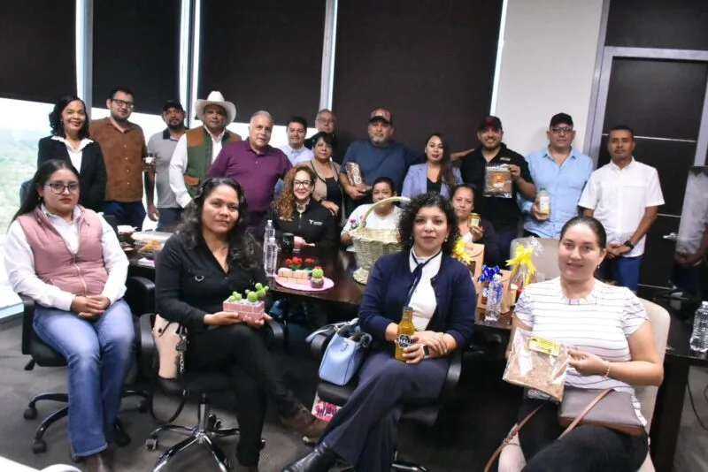 Ofrece Turismo vitrina del AIFA para las y los artesanos tamaulipecos