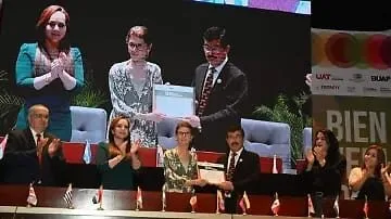 Dialogando.- VI Congreso de Investigadoras del Sistema Nacional de Investigadoras e Investigadores de la UAT