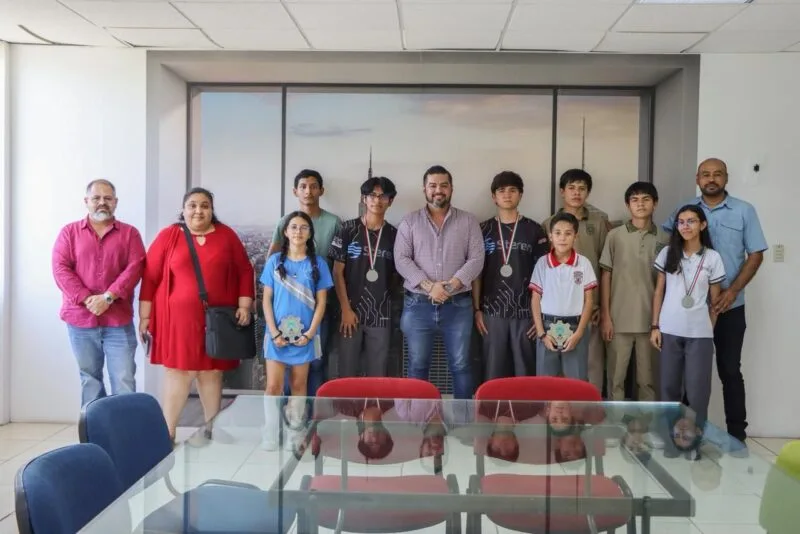 Ganan tamaulipecos en Olimpiada Internacional de Ciencia y Tecnología