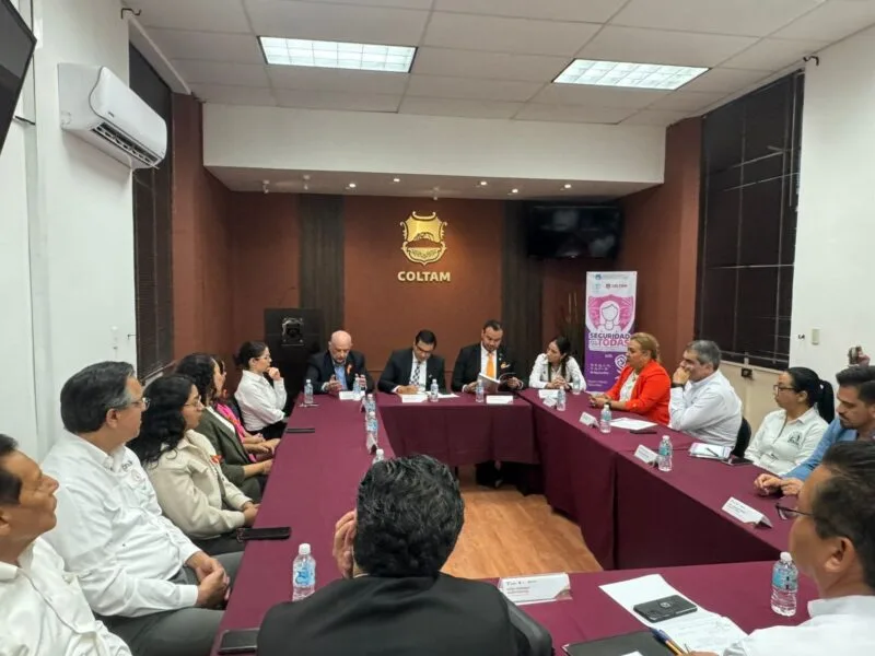 Realizan mesa de trabajo para fortalecer prevención y atención de la violencia de género en el ámbito educativo