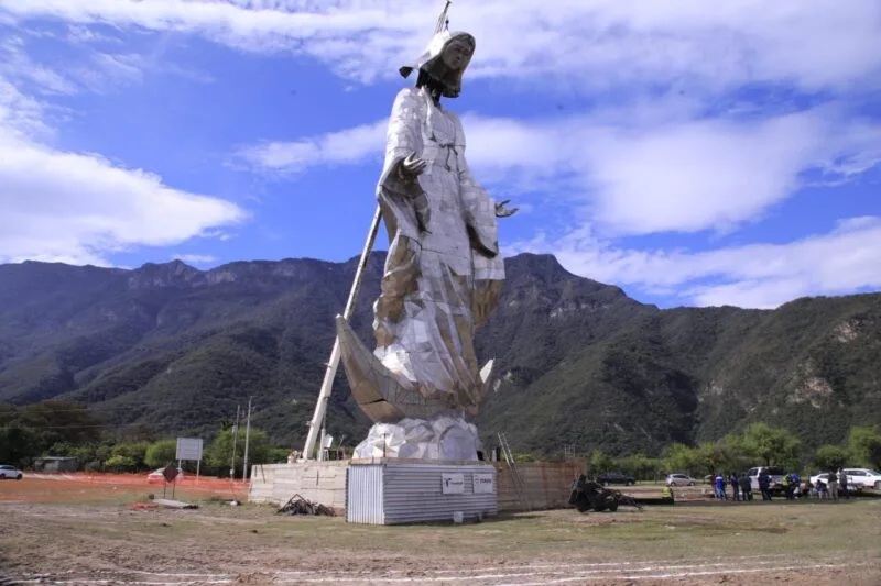La escultura de la Virgen de la Misericordia avanza hacia su entrega; será inaugurada el próximo 12 de diciembre
