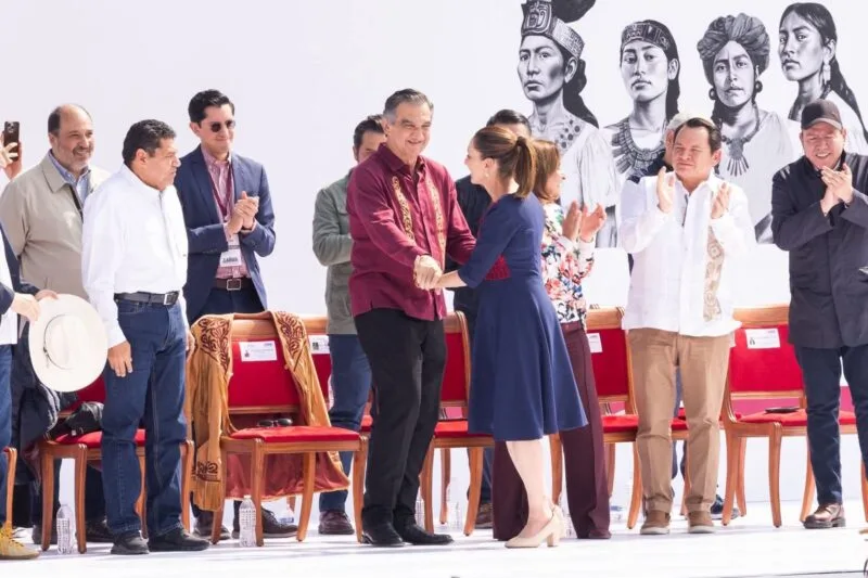 Dialogando.- Tamaulipas presente en el Zócalo capitalino