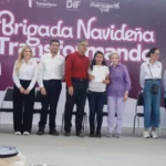 Apapachan Américo y María a las familias de Higuerillas con la Brigada Navideña Transformando Familias