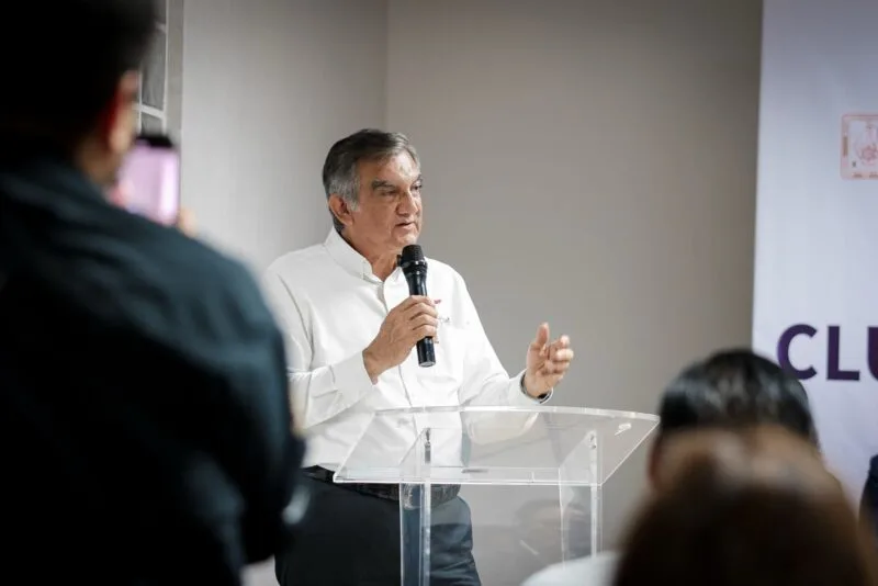 Aclara Gobernador a El Universal información sobre concesiones de agua