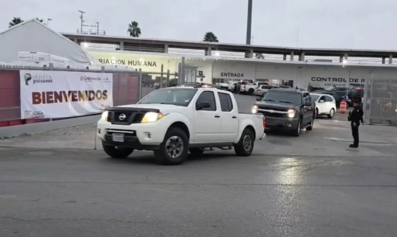 Más de cuatro mil vehículos de paisanos ingresan a Tamaulipas por Nuevo Laredo