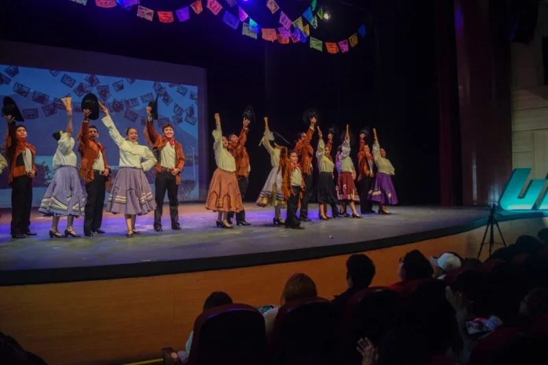 Celebra UT Nuevo Laredo quince años de constancia y talento artístico de su grupo Mazátl