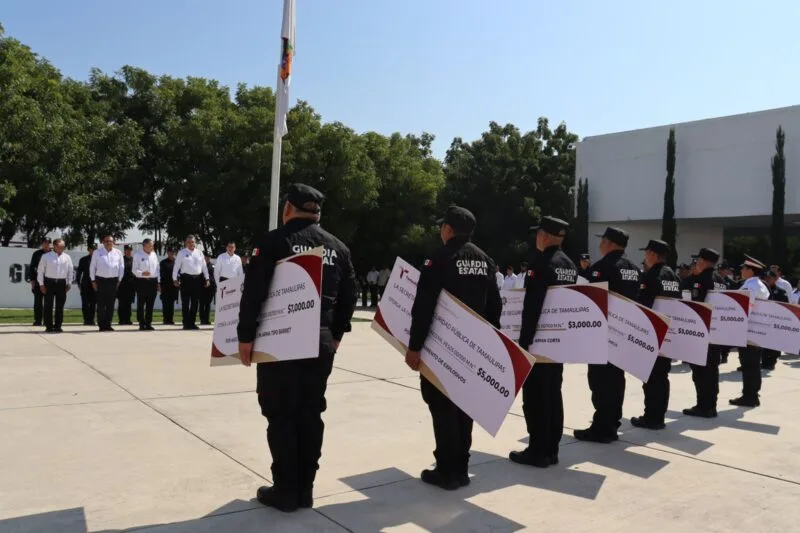 Entrega SSPT incentivos económicos mensuales por aseguramiento de armas