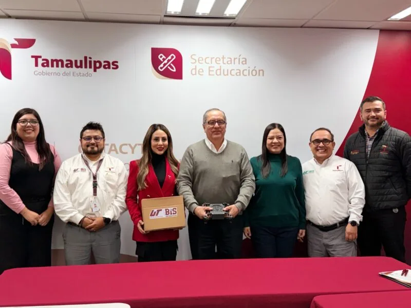 Fortalece UT Matamoros vocaciones científicas con donación de robot educativo al COTACYT