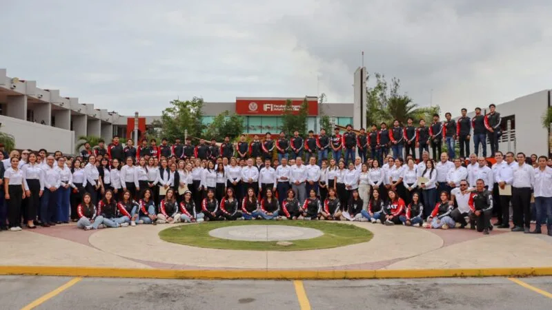 Forma UAT a estudiantes con más competencias para el mercado laboral