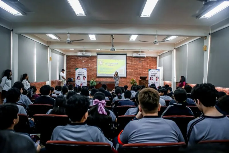 Promueve INJUVE charla “Amor Es Sin Violencia”