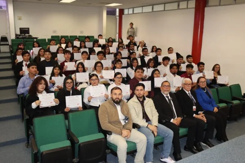 Premia UPRR el esfuerzo y alto desempeño de su comunidad estudiantil