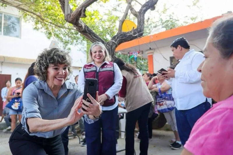 Realiza SEBIEN credencialización de beneficiarios