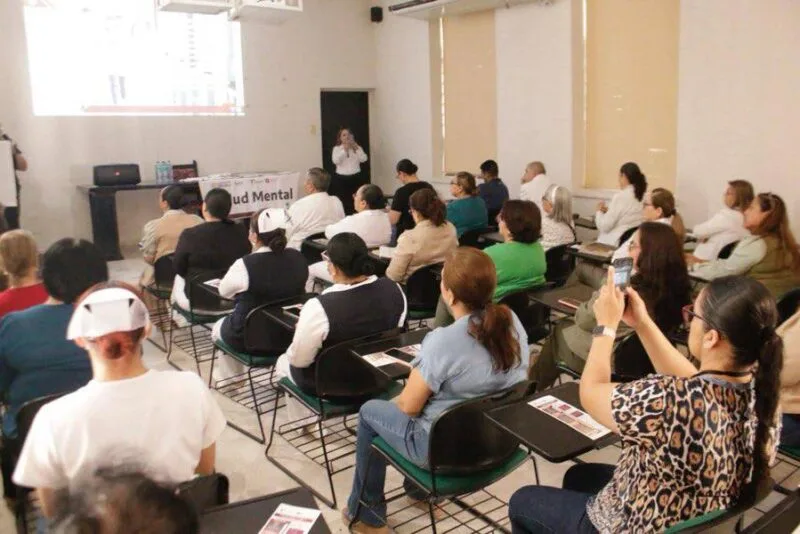Capacita STPS a personal del Hospital Civil en salud mental y prevención de riesgos psicosociales