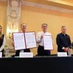 Reconoce Infonavit a Américo Villarreal por liderazgo en construcción de viviendas