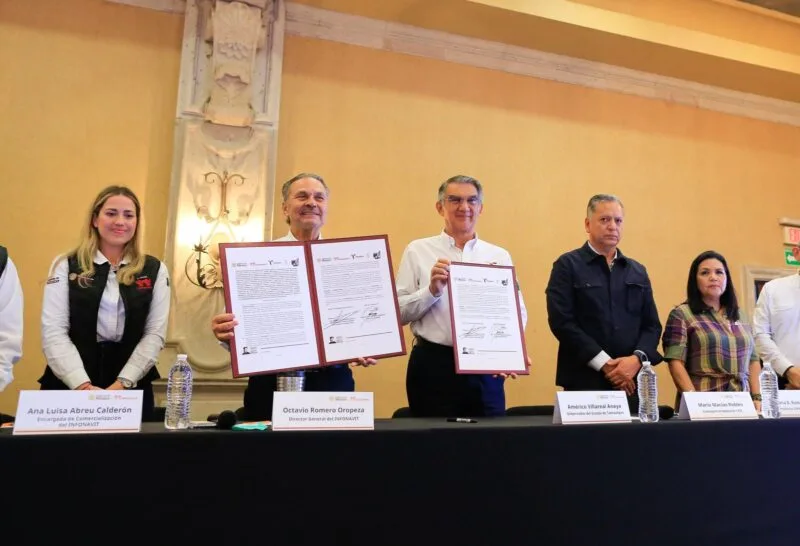 Reconoce Infonavit a Américo Villarreal por liderazgo en construcción de viviendas