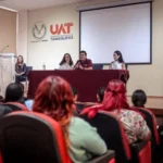 Comparten jóvenes emprendedores lecciones de éxito para inspirar a nuevas generaciones