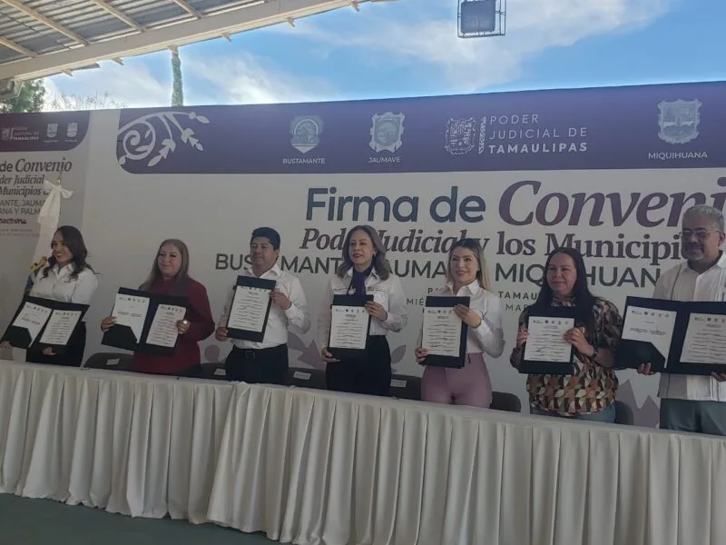 Dialogando.- Firma de convenio Poder Judicial y los municipios del Altiplano