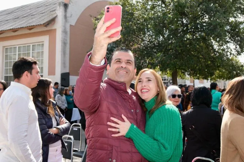 Dialogando.- Hugo el bueno para Victoria