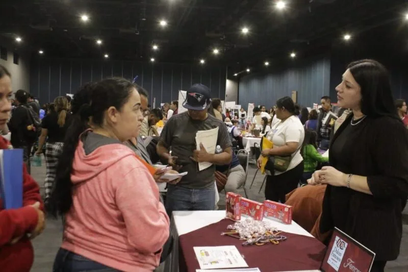 Ofertan más de mil 300 vacantes en Feria Nacional de Empleo para las Mujeres en Reynosa