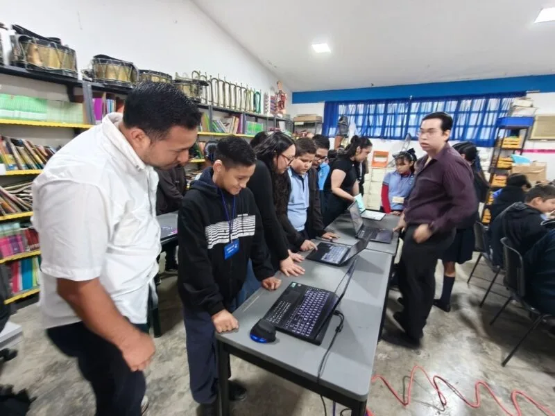 Promueve UPV vocación científica entre niñas y niños mediante taller de ciencias y tecnología