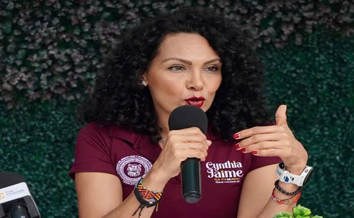 Dialogando.- Basta de límites para la prensa