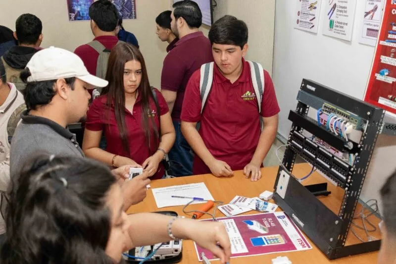 Acerca Tecnológico de El Mante su oferta educativa a estudiantes del CBTA y COBAT
