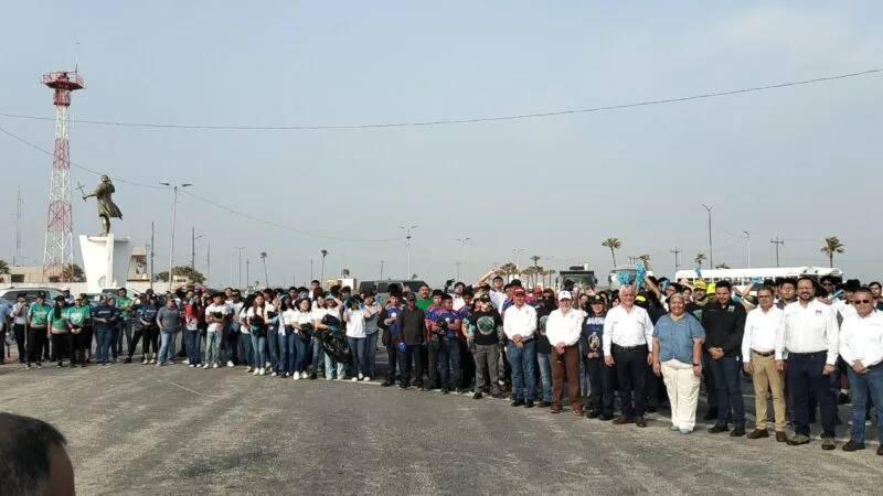 Promueve SET conciencia ambiental con limpieza costera en Playa Bagdad