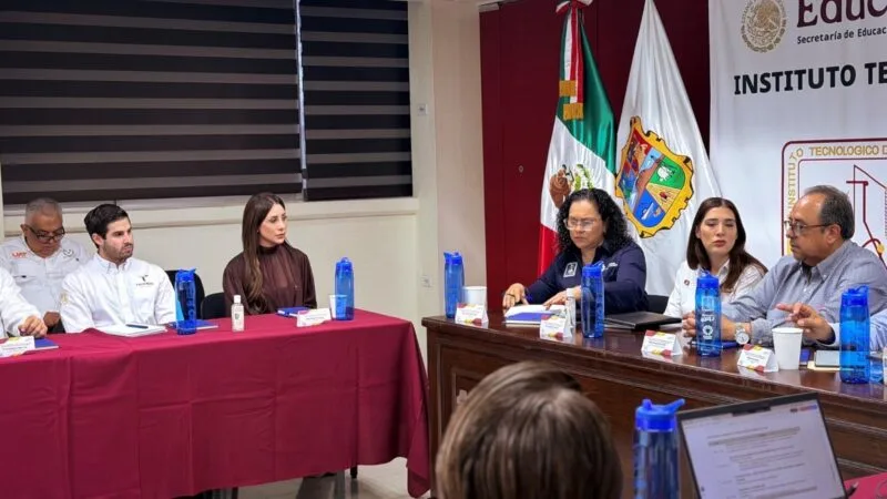 Refuerza UT Matamoros desarrollo industrial con participación en clúster automotriz