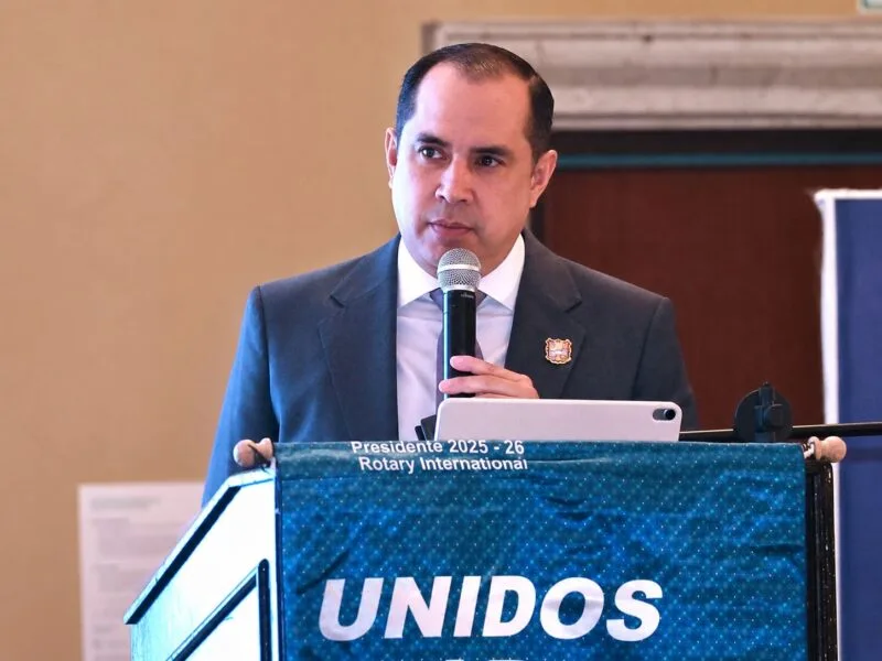 Participa secretario de Finanzas en encuentro rotario y destaca saneamiento financiero de Tamaulipas