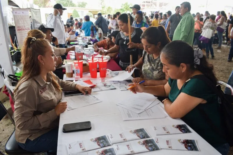 Refuerza ITIFE atención a la ciudadanía durante brigada en Abasolo