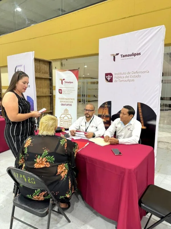 Acerca IDPET a asesoría jurídica gratuita a familias de Matamoros mediante “Martes en tu Colonia”