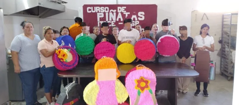 Imparte ITACE taller de elaboración de piñatas a adolescentes en conflicto con la Ley Penal