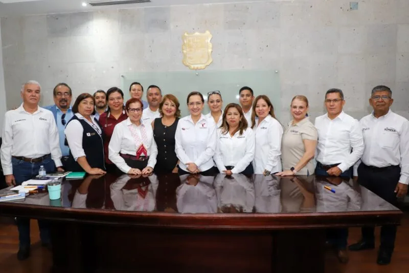 Impulsa Secretaría de Salud acuerdos para fortalecer atención médica y bienestar laboral