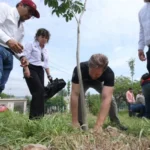 Fortalece SEDUMA reforestación urbana en Parques del Bienestar