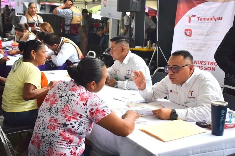 Acercó IDPET servicios de asesoría jurídica gratuita a familias de Antiguo Morelos