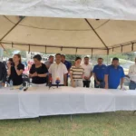 Dialogando.- Se le cansó el caballo a Roque
