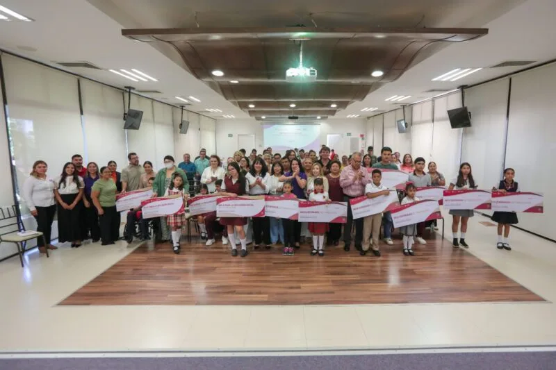 Entrega DIF Tamaulipas las becas «Esperanza de Tamaulipas» y «Para la Inclusión Social en Tamaulipas»