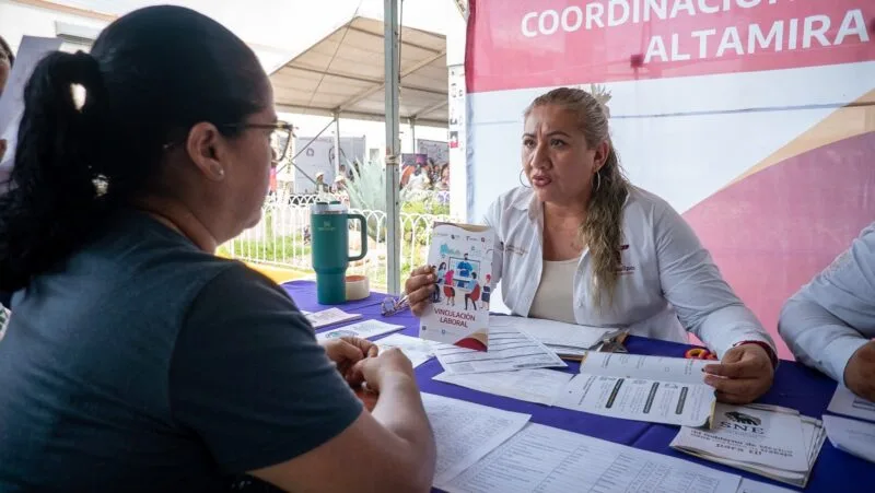Acercan más de 100 oportunidades laborales a las familias de González
