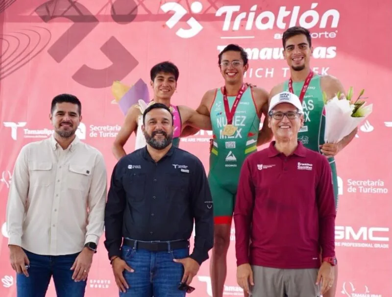 Conquistan el Triatlón Tamaulipas Eduardo Núñez y Fernanda Salazar