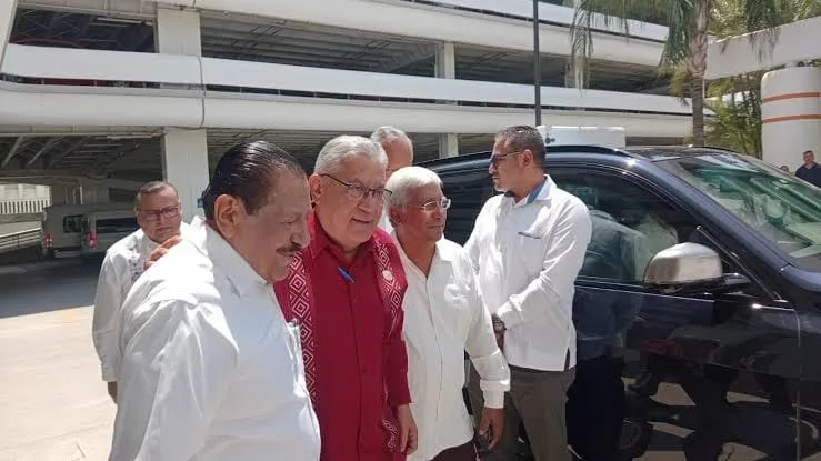 Dialogando.- Relevo de Arnulfo para largo