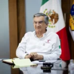 Dialogando.- Honores a la Bandera en Palacio de Gobierno