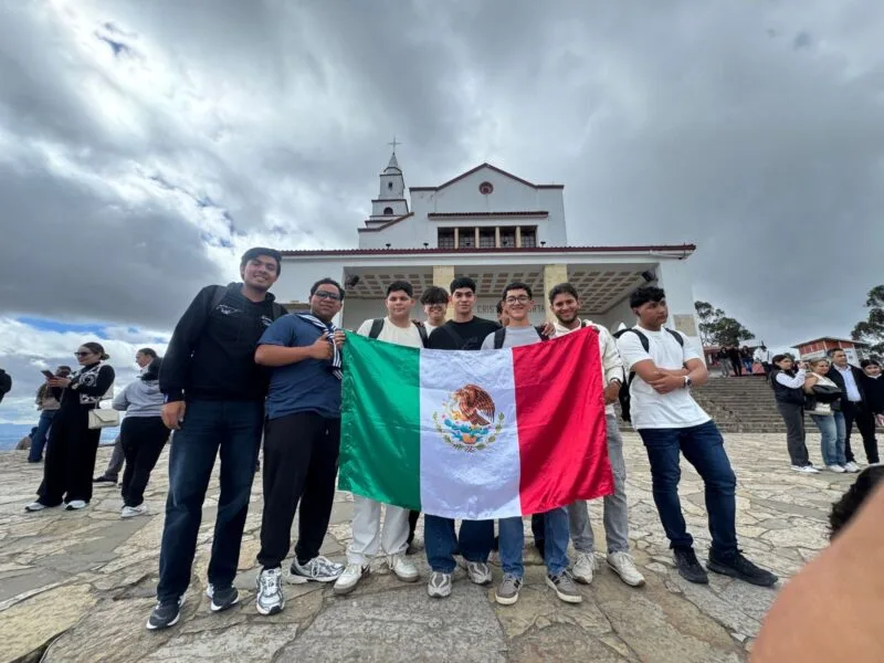 Refuerza UPV formación de estudiantes en inteligencia artificial con participación en campamento internacional