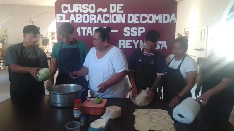 Adolescentes en conflicto con la Ley Penal reciben capacitación gastronómica en Reynosa
