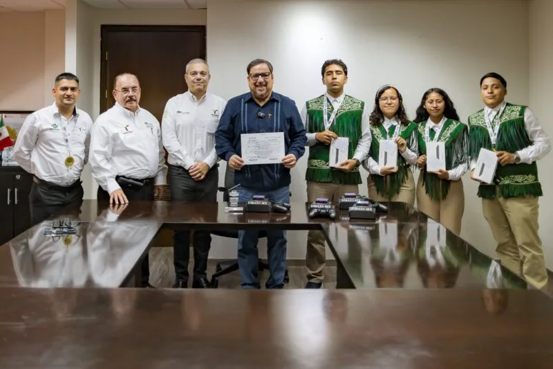 Reconoce SET talento de estudiantes del CONALEP premiados en Mundial de Robótica en Japón