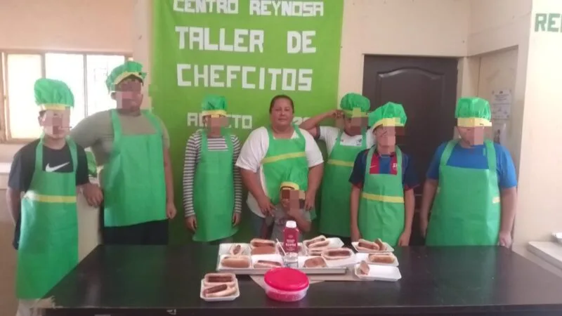 Promueve DEMA convivencia y habilidades para la vida mediante curso de cocina en Reynosa