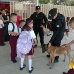 Binomios K-9 fortalecen la seguridad y proximidad en el regreso a clases