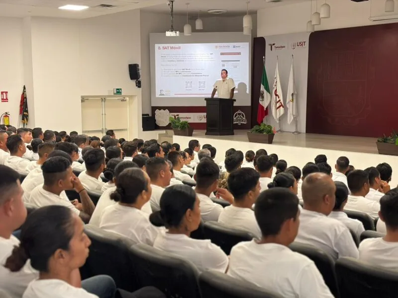 Cadetes de la SSPT reciben apoyo del SAT para agilizar trámites fiscales
