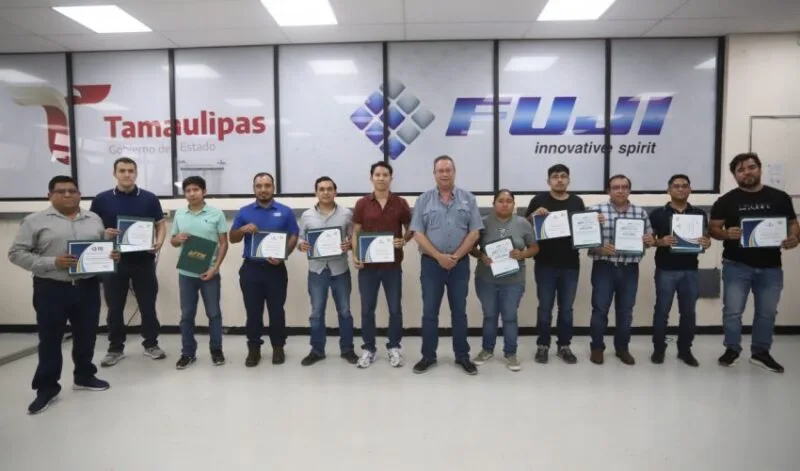 Impulsa UTTN la formación tecnológica con quinto diplomado SMT-FUJI